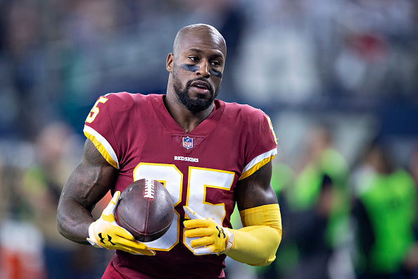 <b>BOX PROFILE: Vernon Davis heats up the NFL</b>