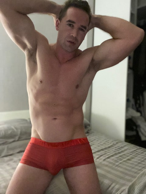 <b>Kieran Hayler Talks About Pleasing Guys on Only Fans</b>