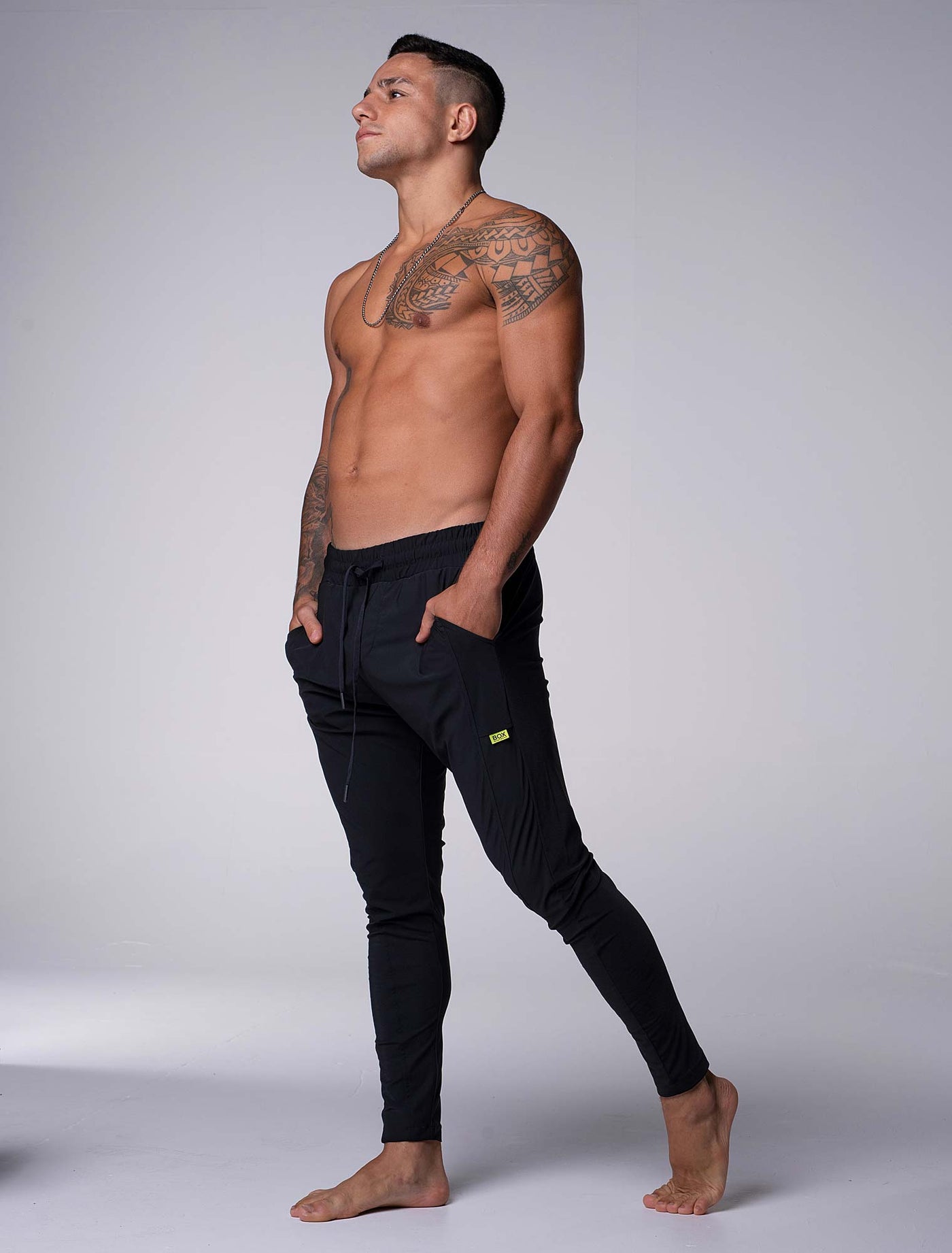 V2 Active Panelled Joggers - Black