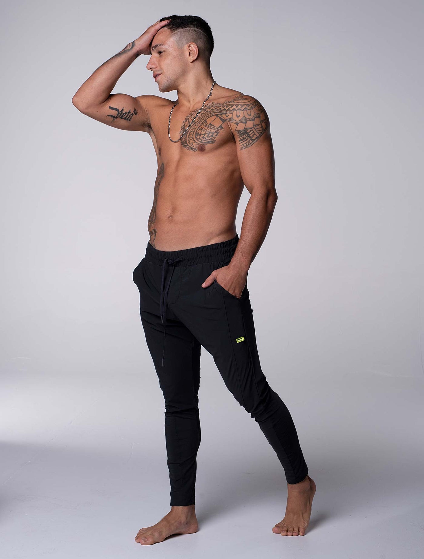 V2 Active Panelled Joggers - Black