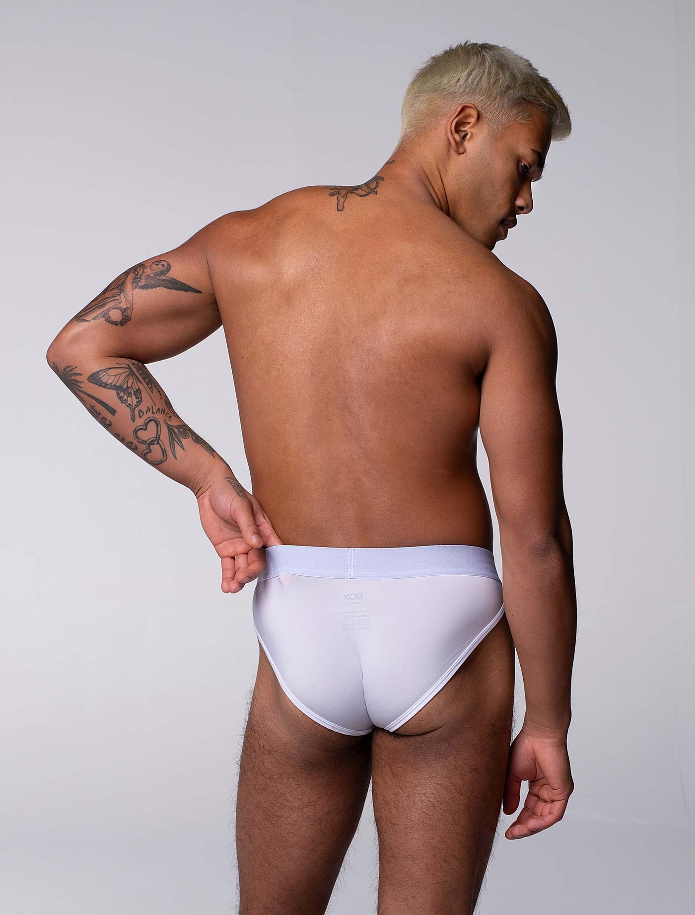 Mens Tanga Briefs: Defined Crotch - White